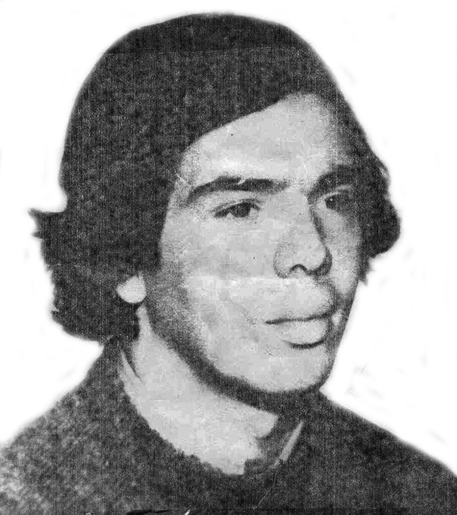 Esta imagen tiene un atributo alt vacío; el nombre del archivo es Squeri-Valente-Carlos-Alberto-2-908x1024.jpg